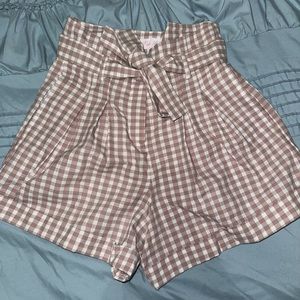 Pink Lily Paper Bag shorts. Size small. Never worn. Mauve